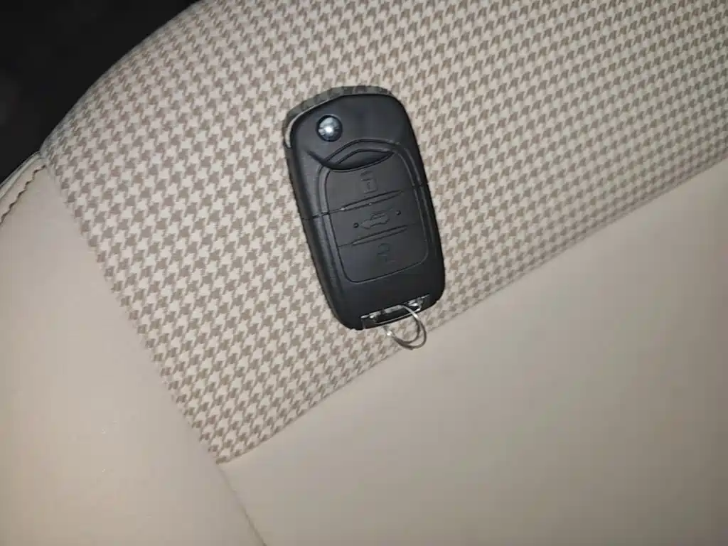Wuling MINIEV — миниатюра 9