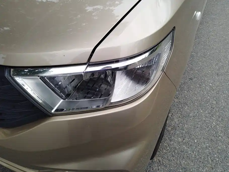 Wuling Hongguang V — миниатюра 5