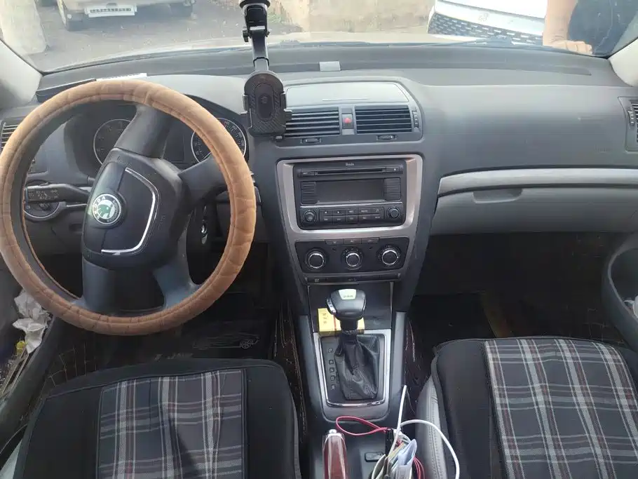 Skoda Octavia — миниатюра 12