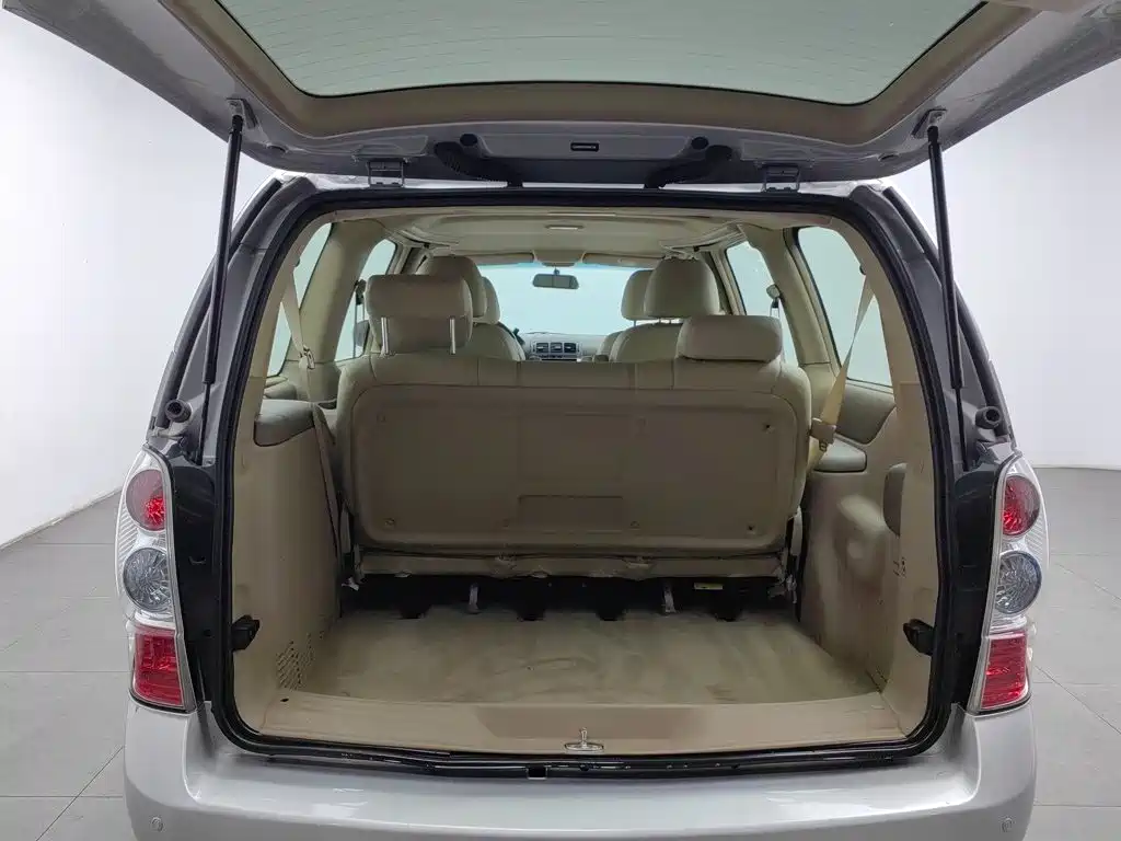Buick GL8 — миниатюра 16