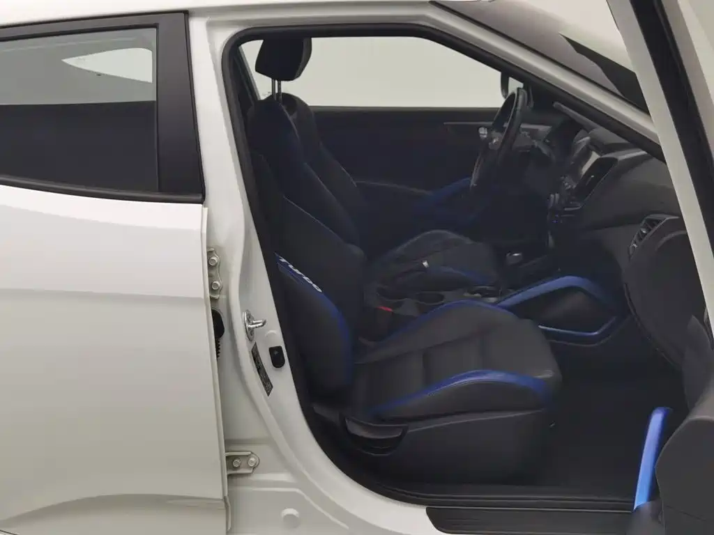 Hyundai Veloster — миниатюра 23