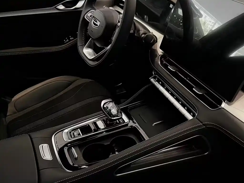 GEELY AUTOMOBILE XINGRUI