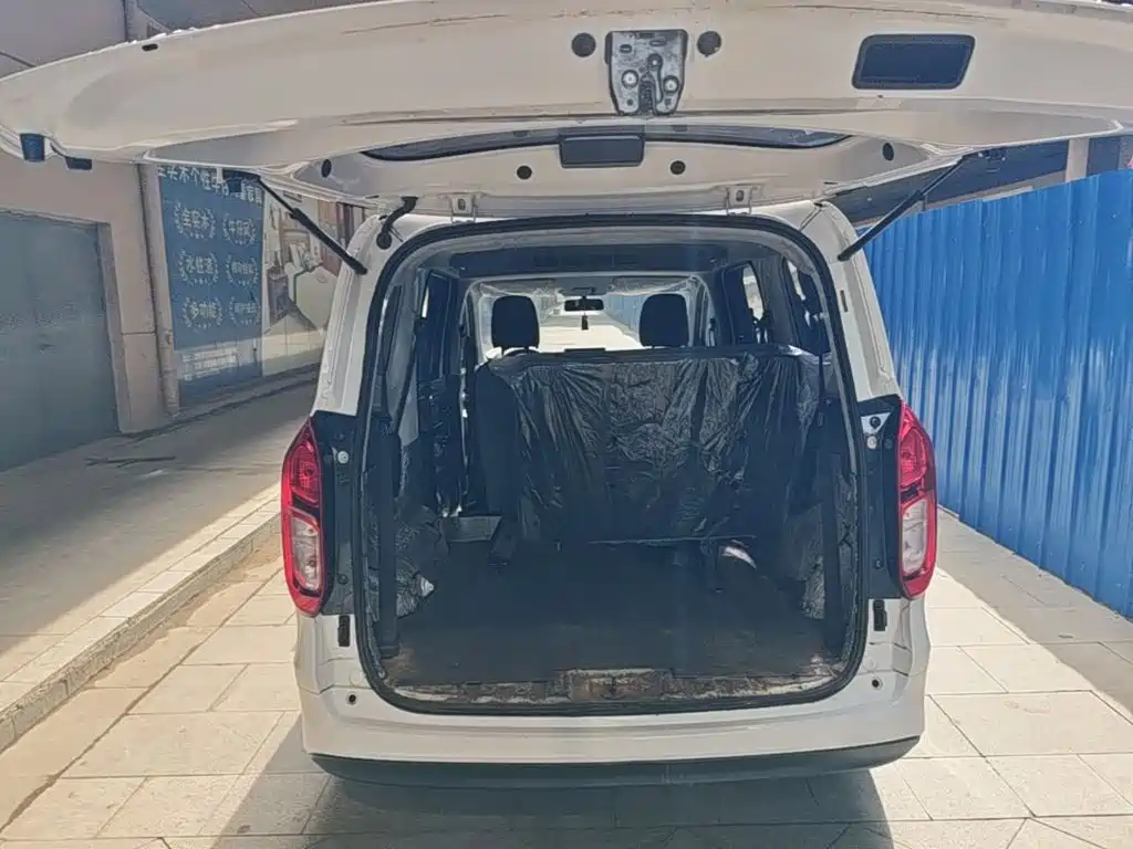 Wuling Hongguang EV — миниатюра 15