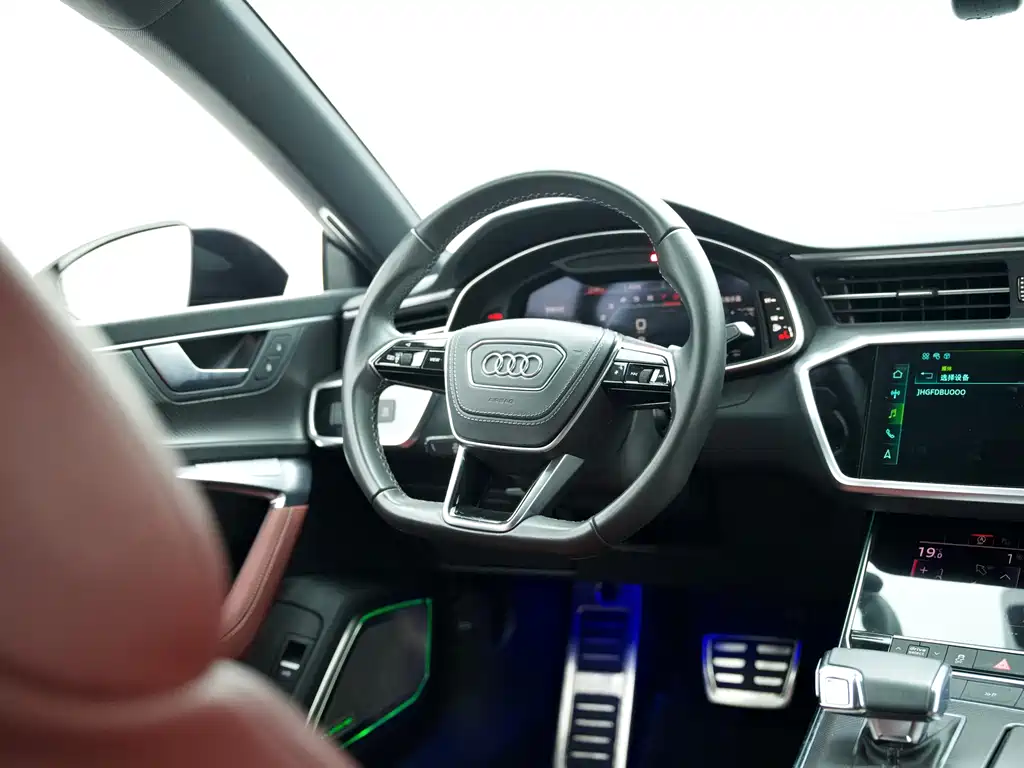Audi A7L — миниатюра 11