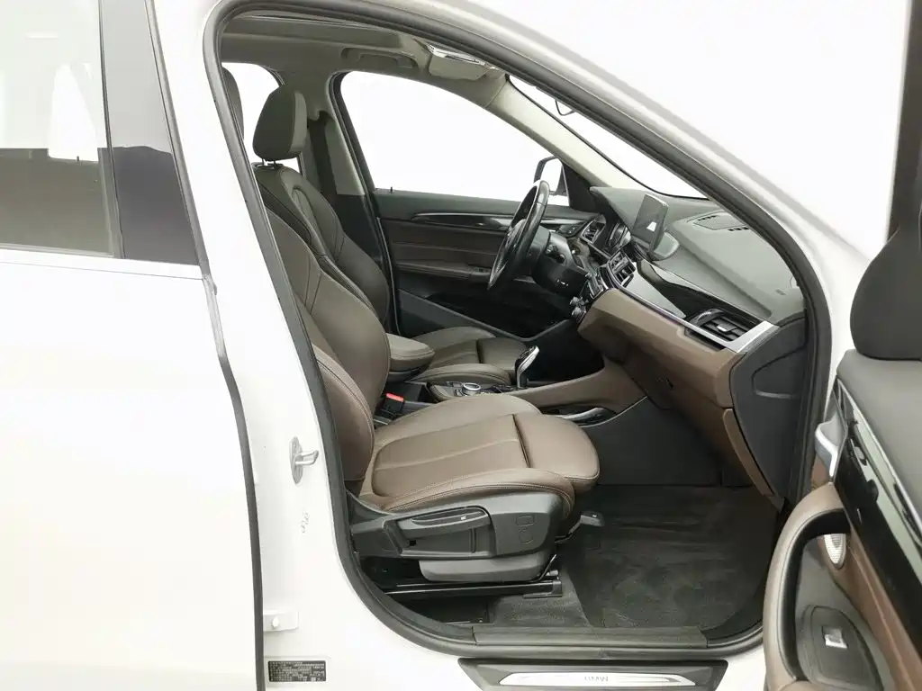 BMW X1 — миниатюра 23