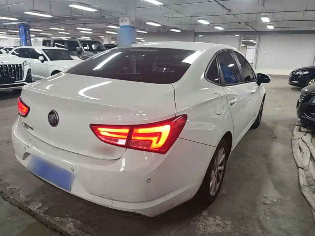 Buick Verano — миниатюра 7