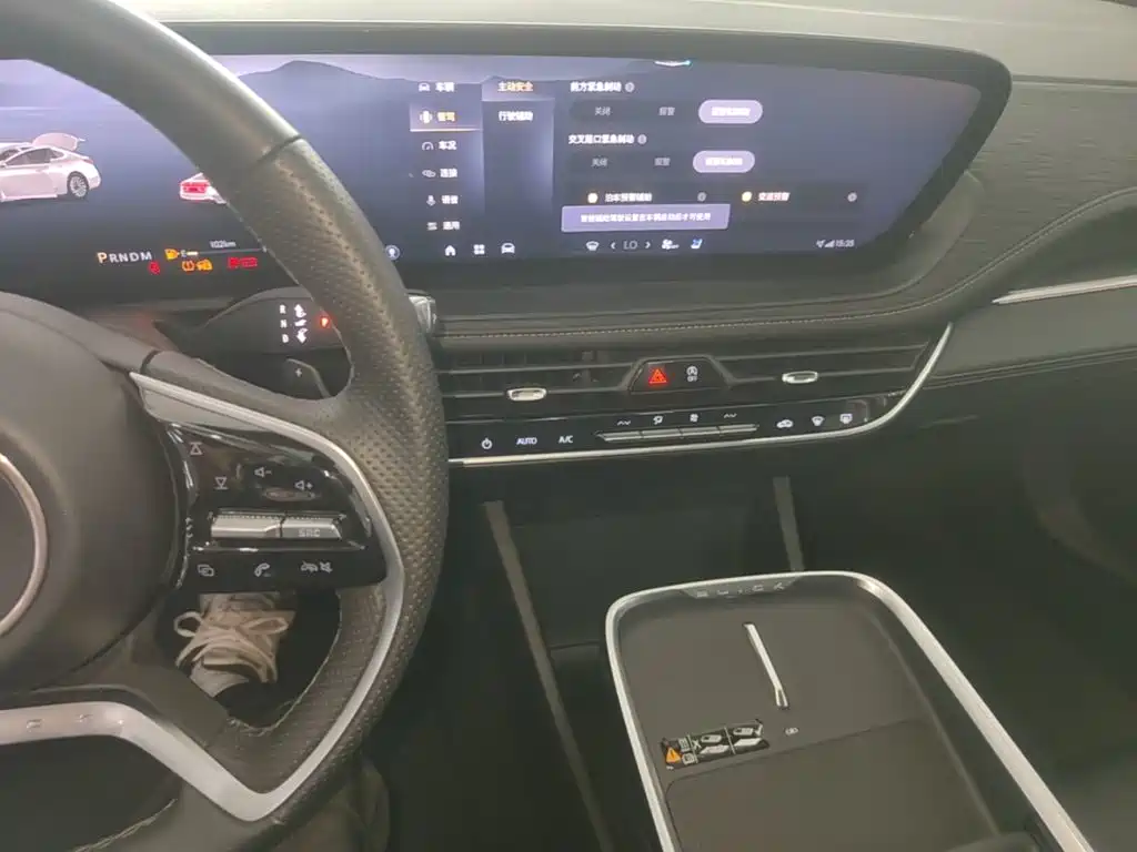 Buick LaCrosse — миниатюра 13