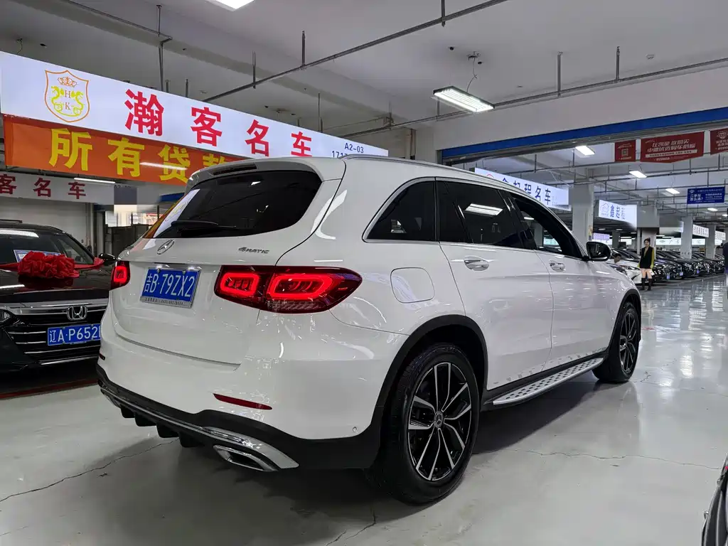 MERCEDES-BENZ GLC