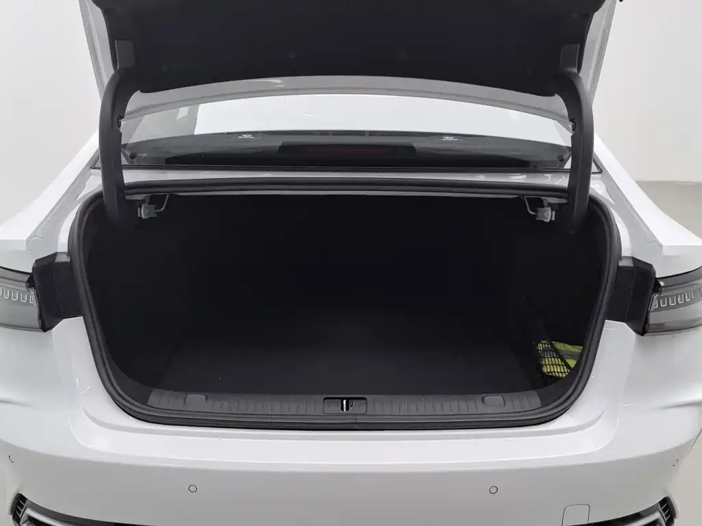 Chery Arrizo 8 — миниатюра 16