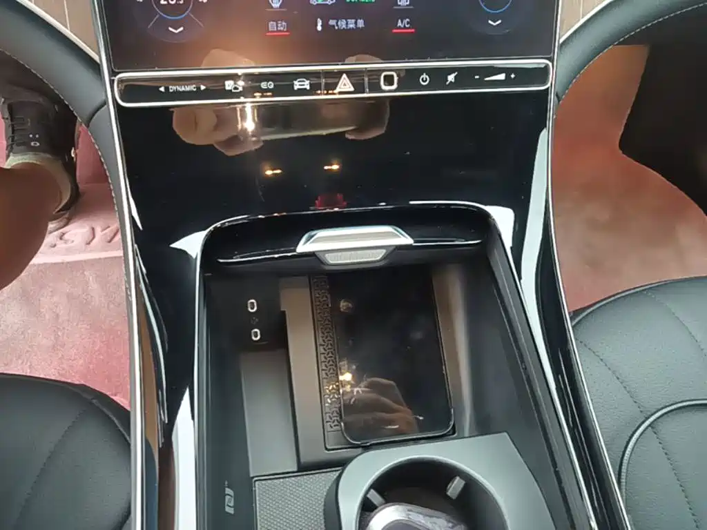 Mercedes-Benz EQE — миниатюра 14