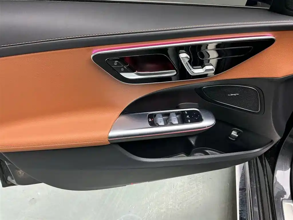 MERCEDES-BENZ C CLASS