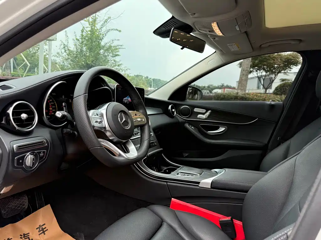 Mercedes-Benz C-Class — миниатюра 5