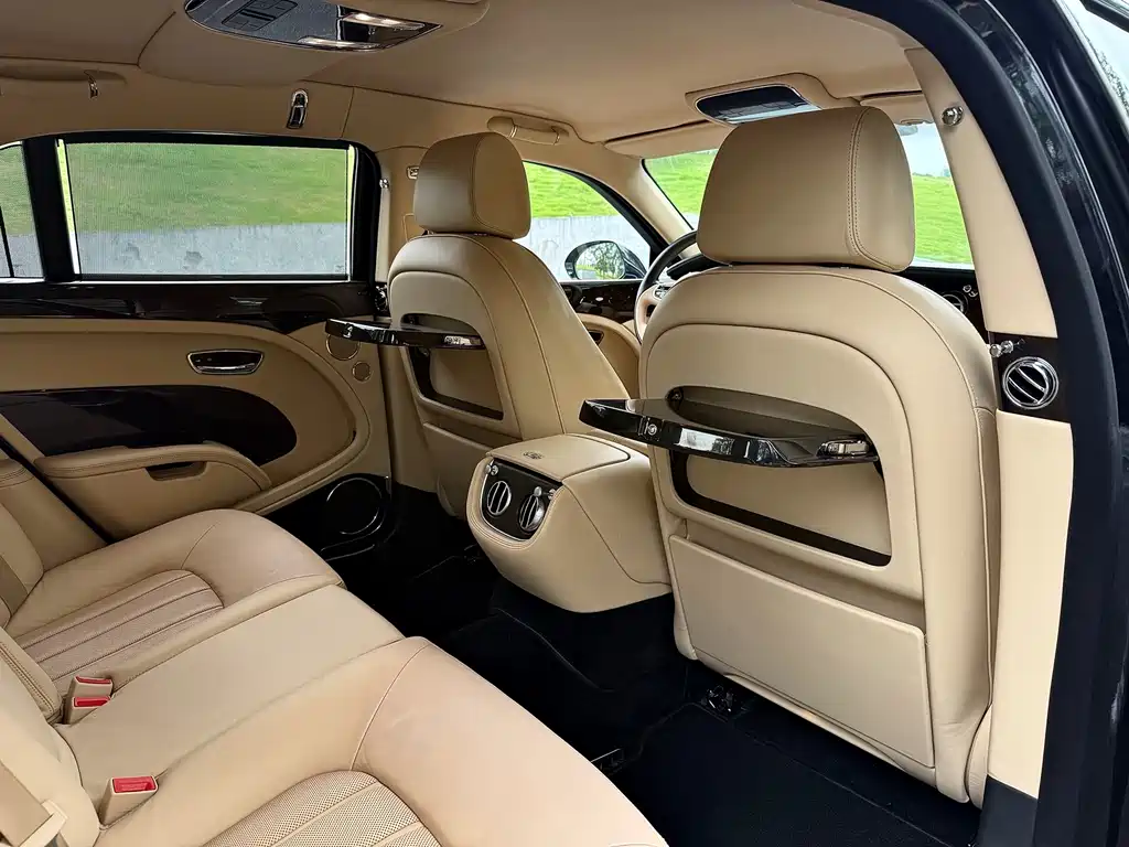 Bentley Mulsanne — миниатюра 20