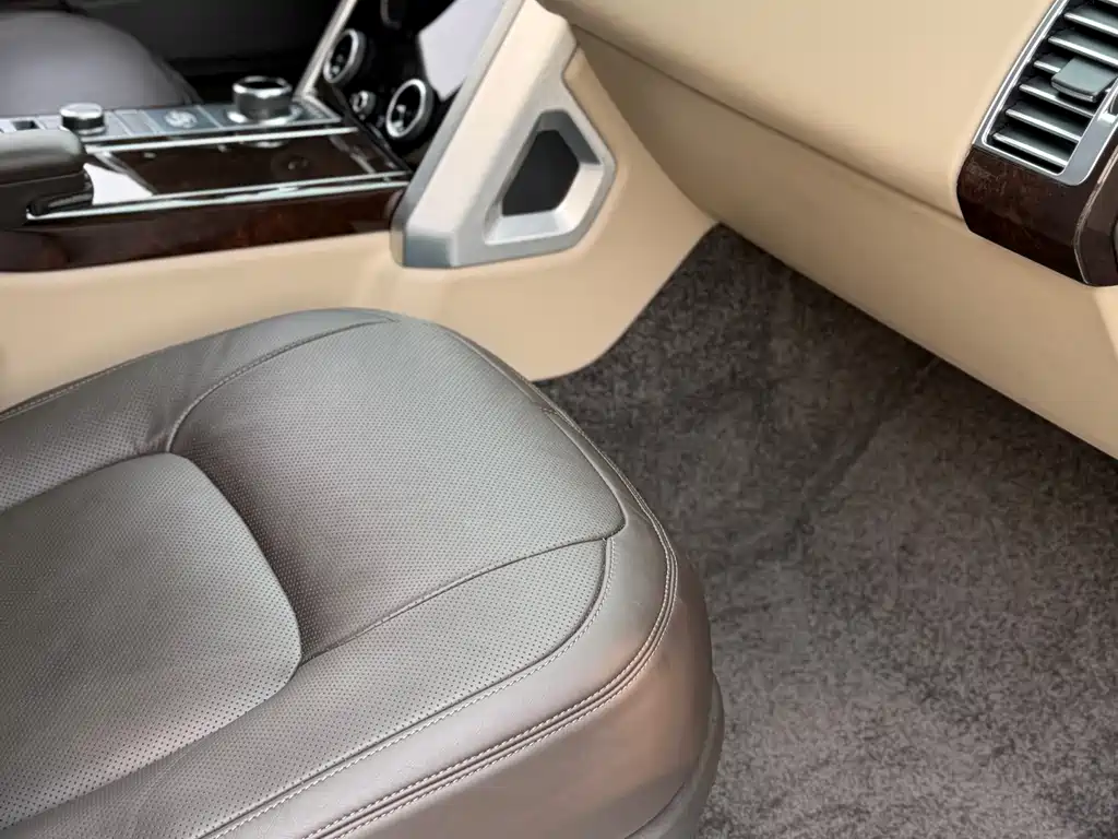 Land Rover Range Rover — миниатюра 12