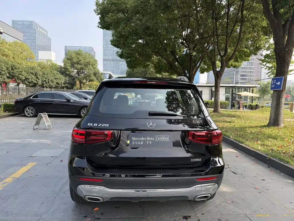 Mercedes-Benz GLB — миниатюра 6
