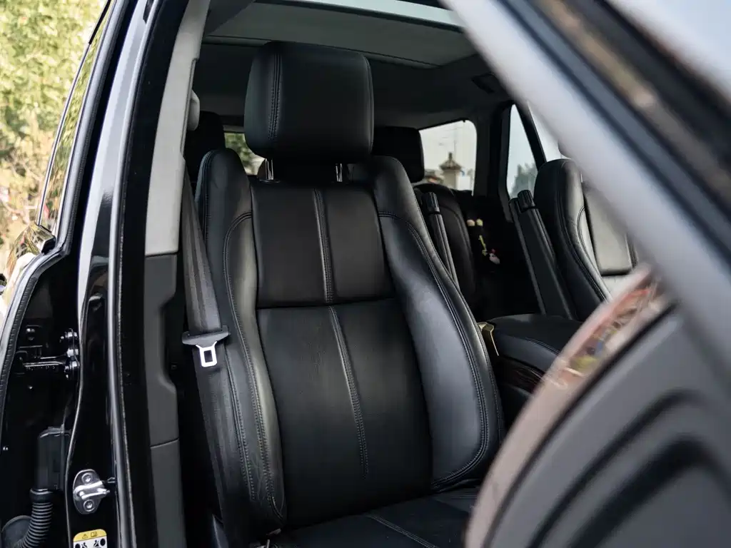 Land Rover Range Rover — миниатюра 16