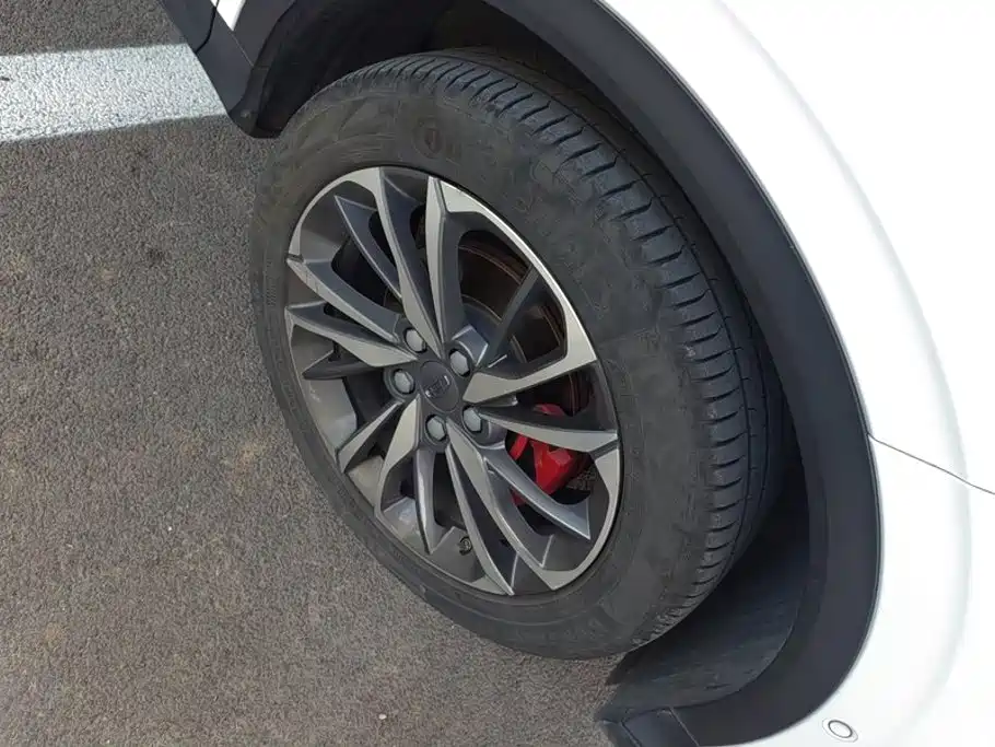 Geely Binyue — миниатюра 6