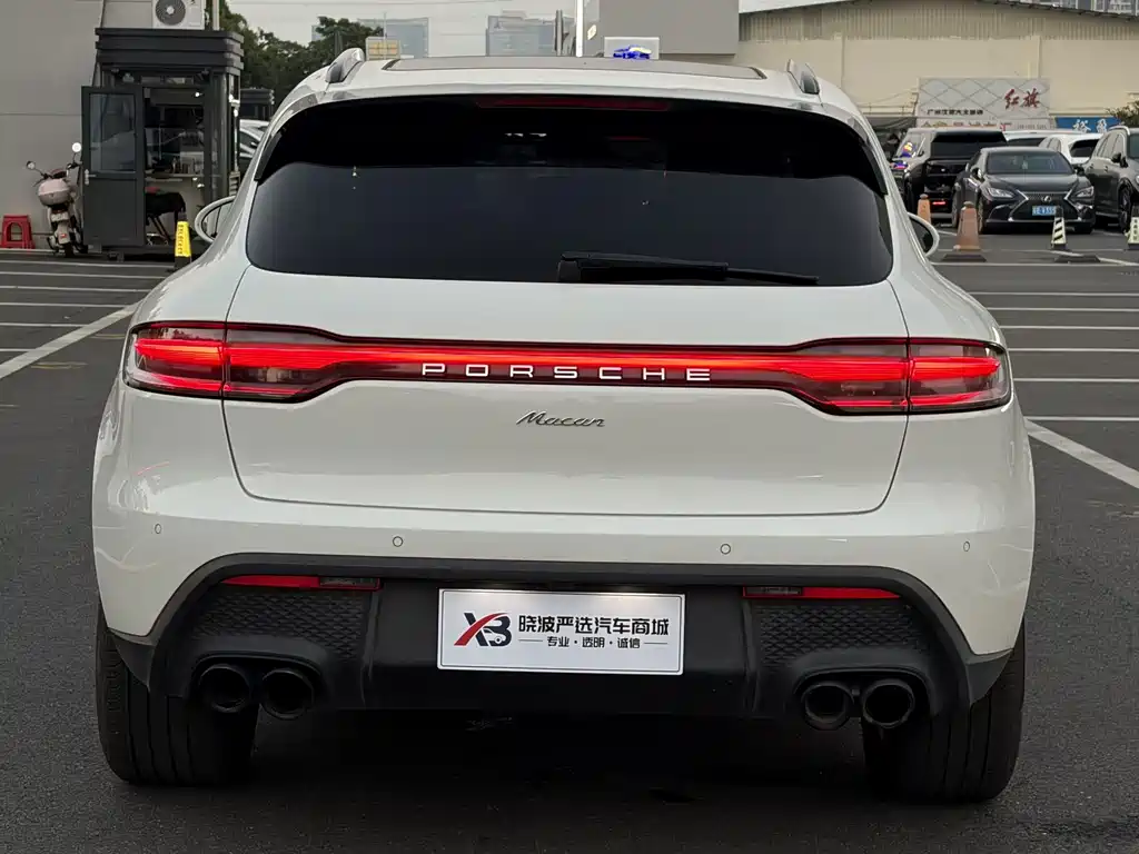 Porsche Macan — миниатюра 7