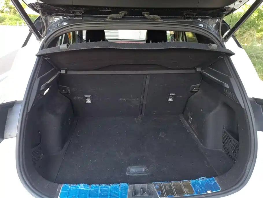 Geely Binyue — миниатюра 4