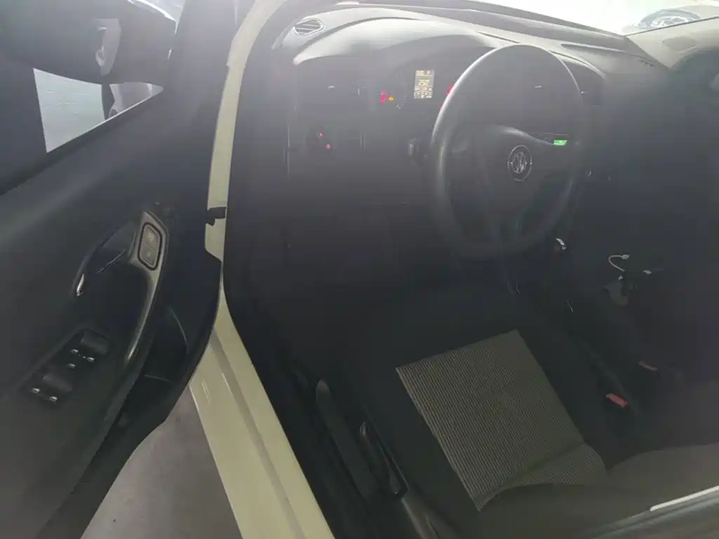 Volkswagen Polo — миниатюра 16