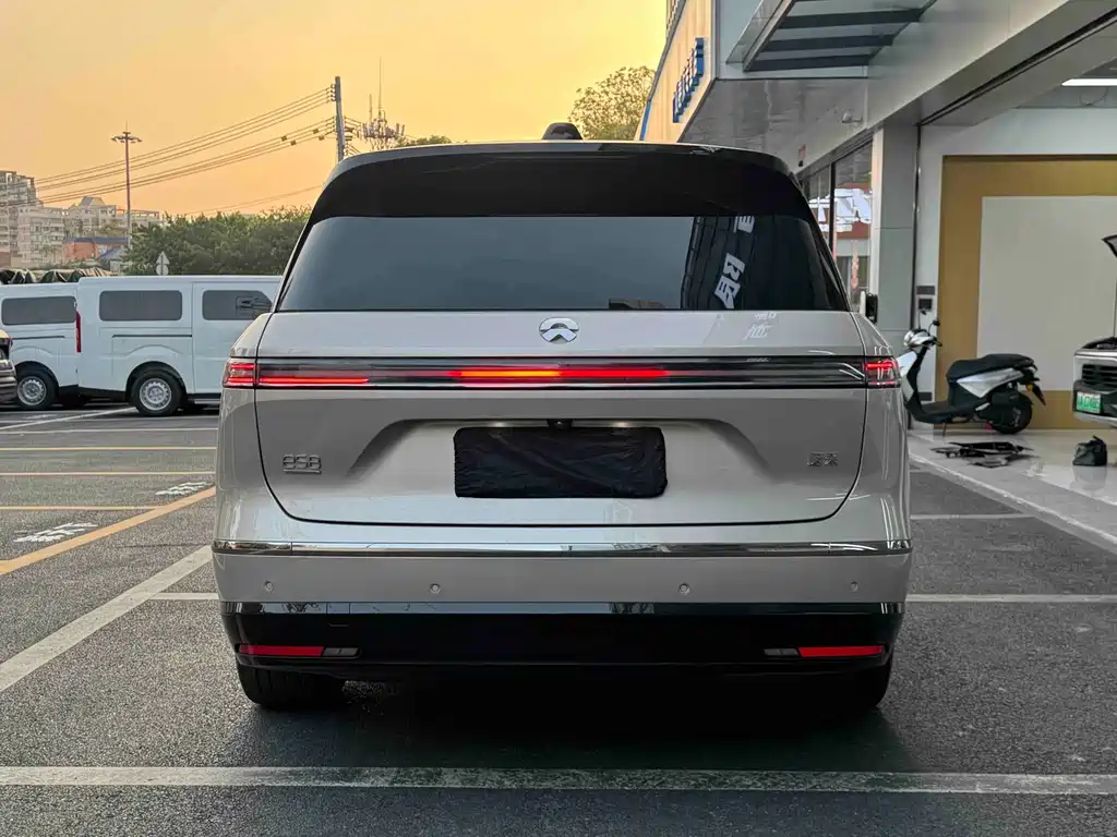 NIO ES8 — миниатюра 6