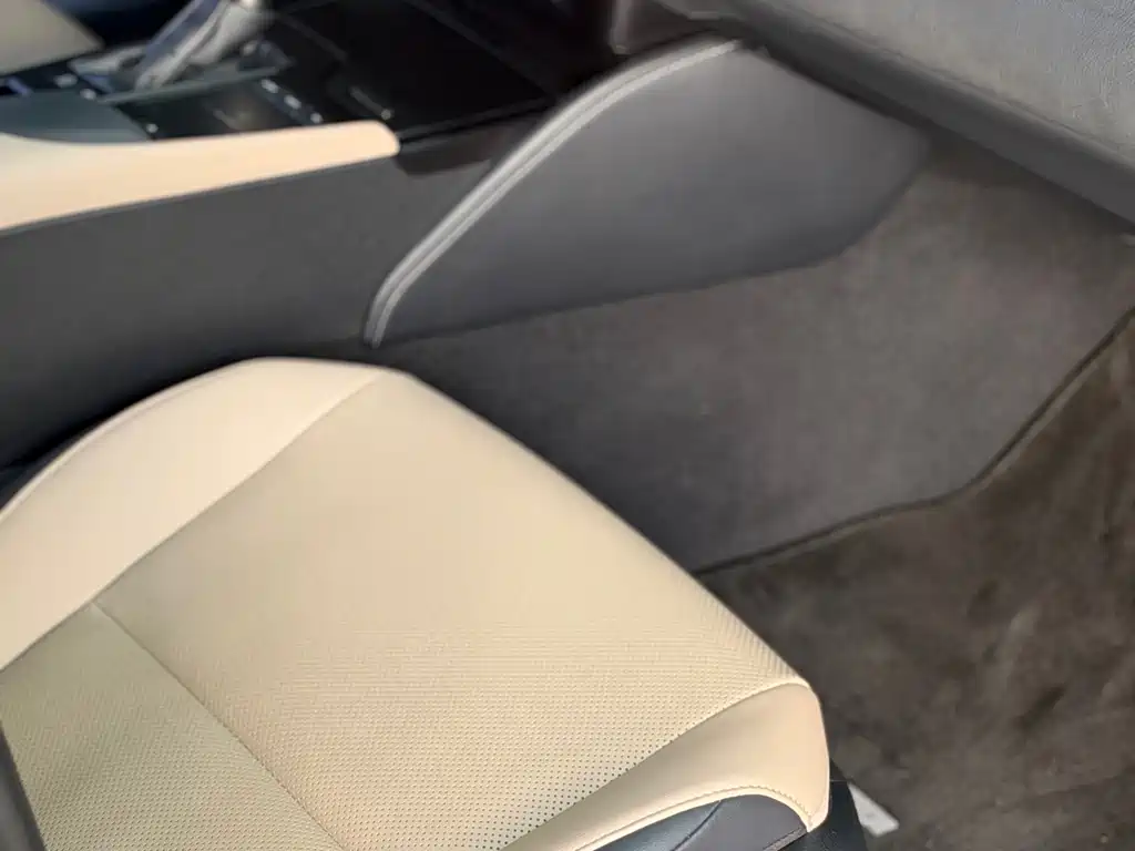 Lexus ES — миниатюра 15