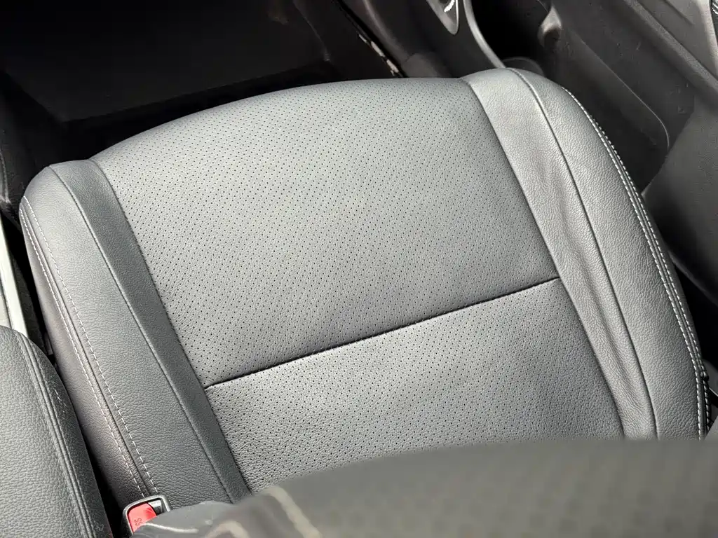 Mitsubishi Outlander — миниатюра 17