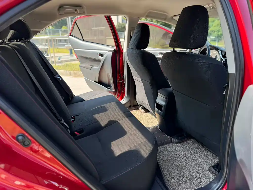 Toyota Corolla — миниатюра 5