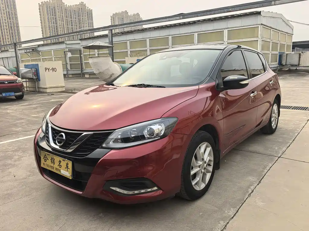Nissan Tiida — миниатюра 2