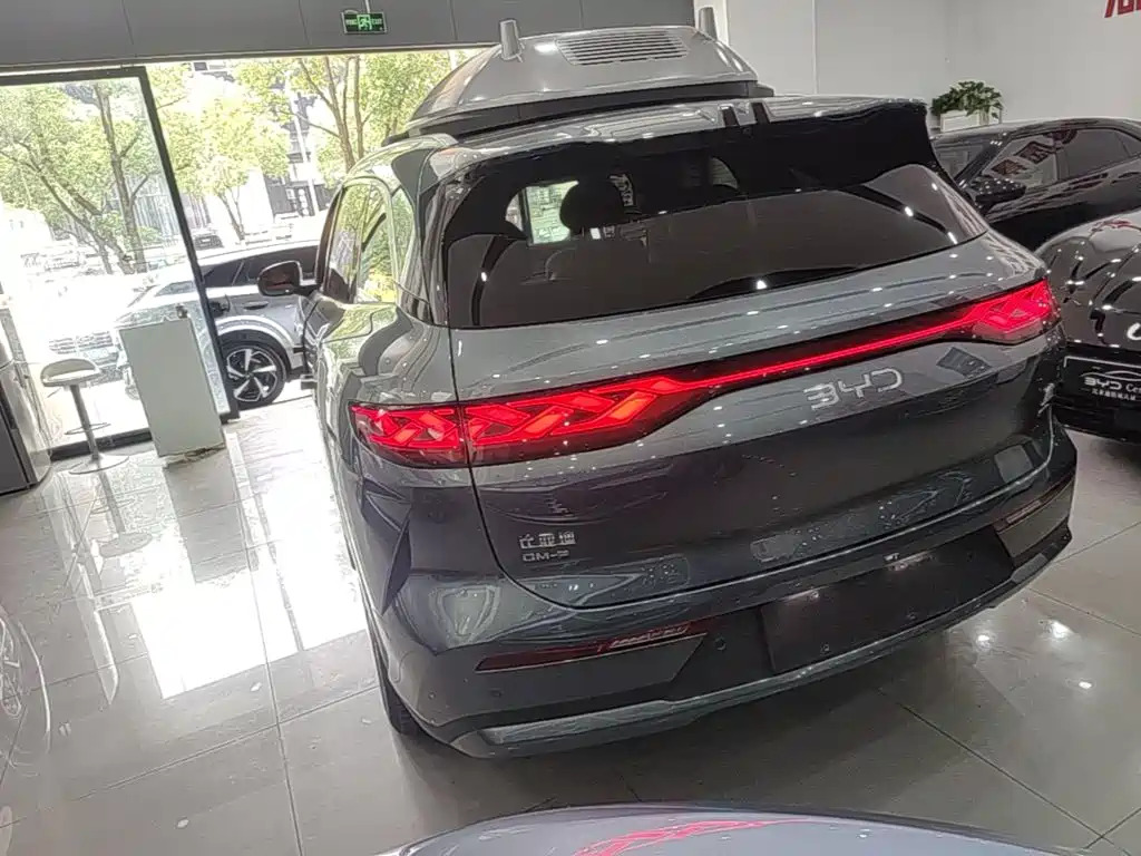 BYD Tang L L 2025 DM 175KM