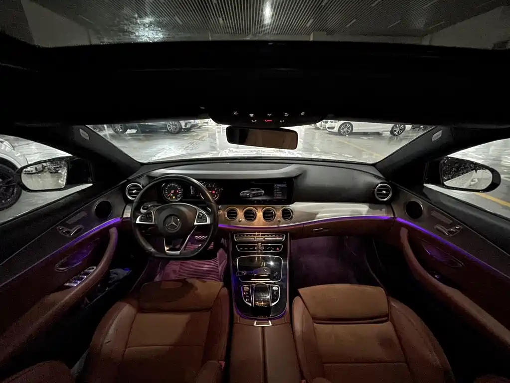 Mercedes-Benz E-Class — миниатюра 12