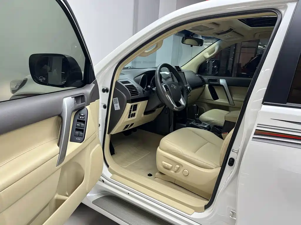 Toyota Prado (Import) — миниатюра 7
