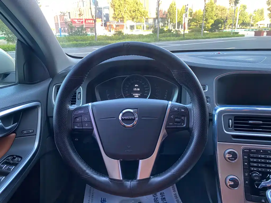 Volvo S60 — миниатюра 13