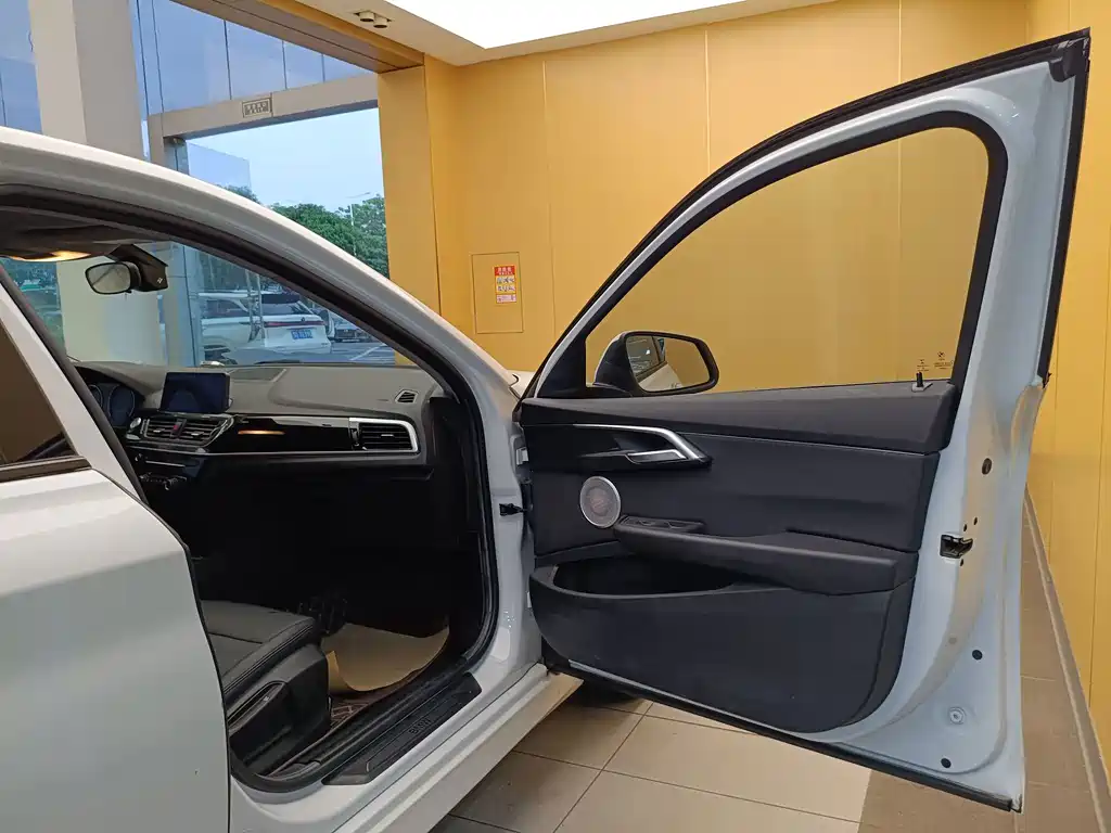 BMW 1 Series — миниатюра 16