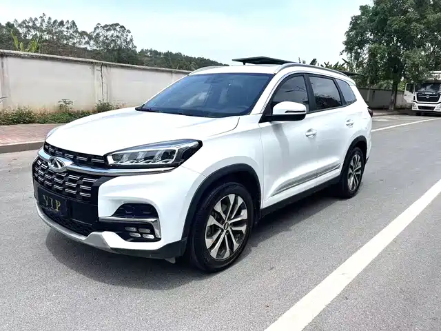 CHERY TIGGO 8