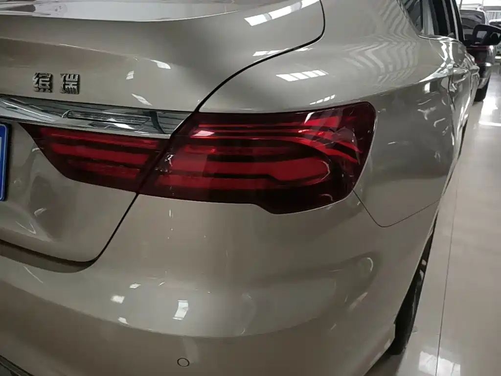 Geely Binrui — миниатюра 8