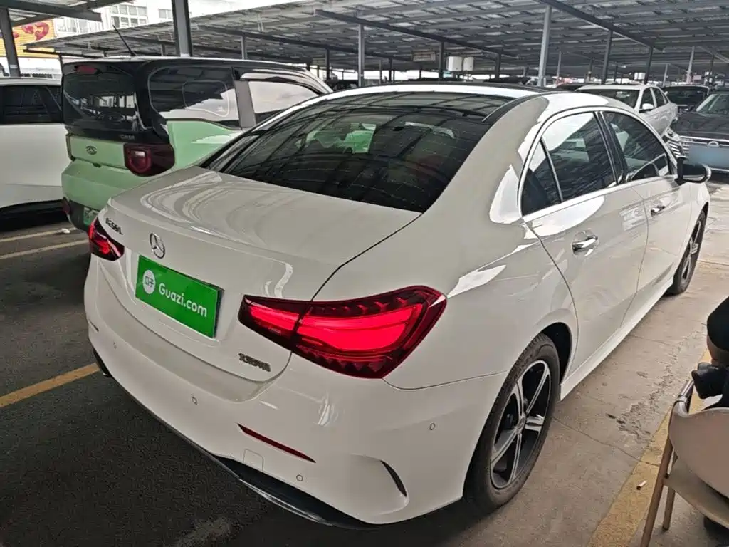 Mercedes-Benz A-Class — миниатюра 7