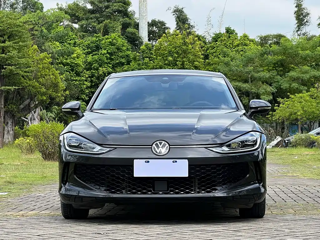 VOLKSWAGEN LINGDU