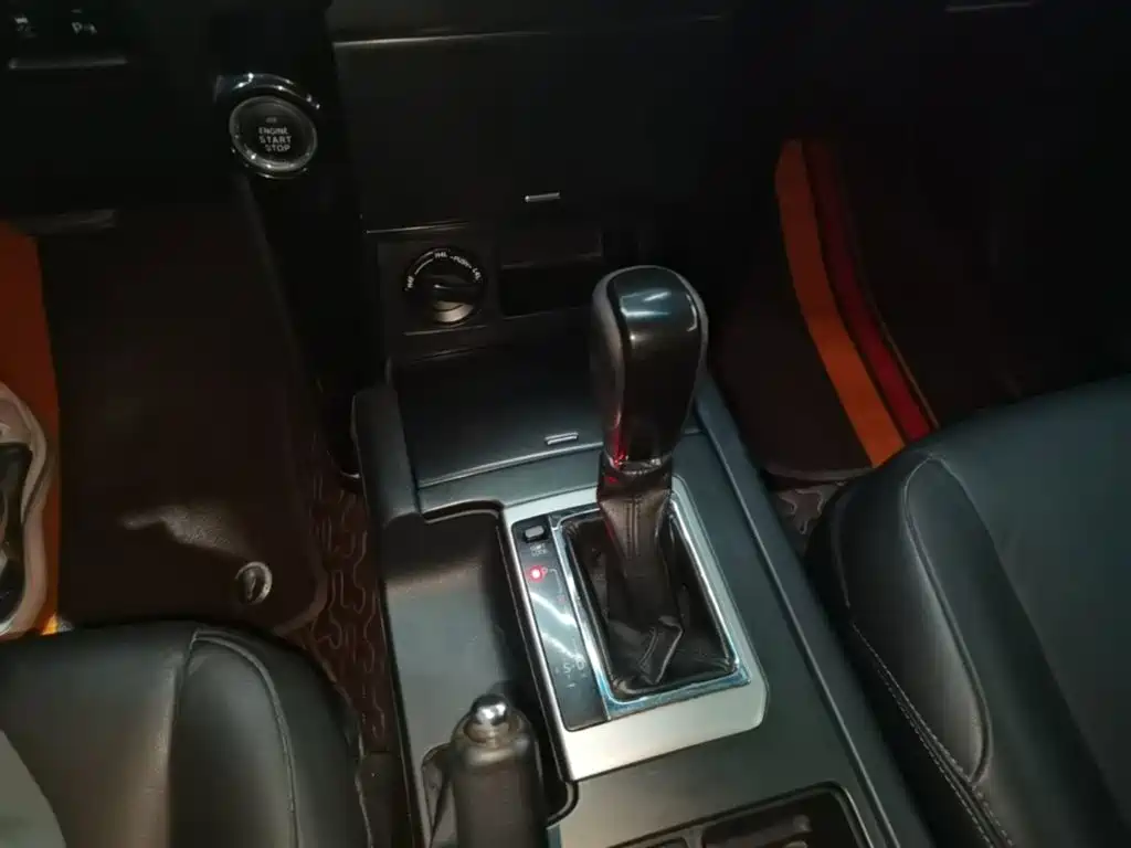 Toyota Prado — миниатюра 14