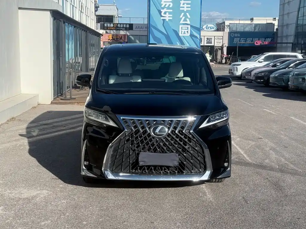 Toyota Vellfire — миниатюра 2