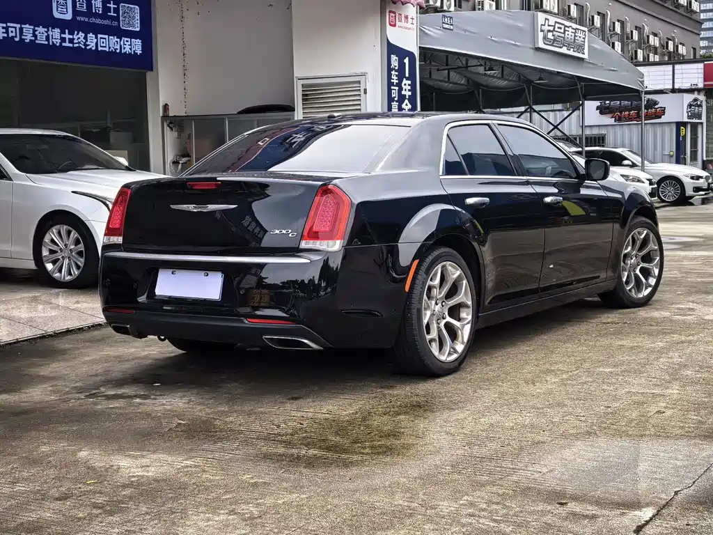 Chrysler 300C — миниатюра 6