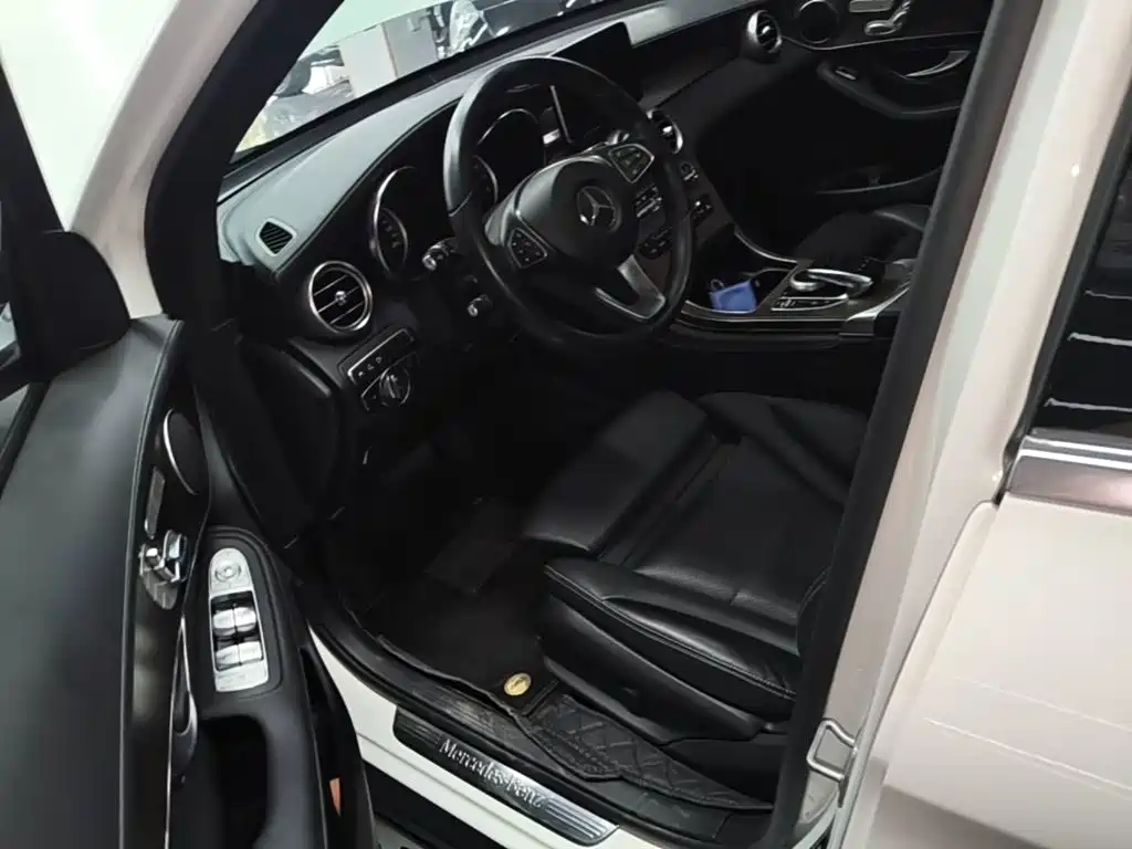 Mercedes-Benz GLC — миниатюра 15
