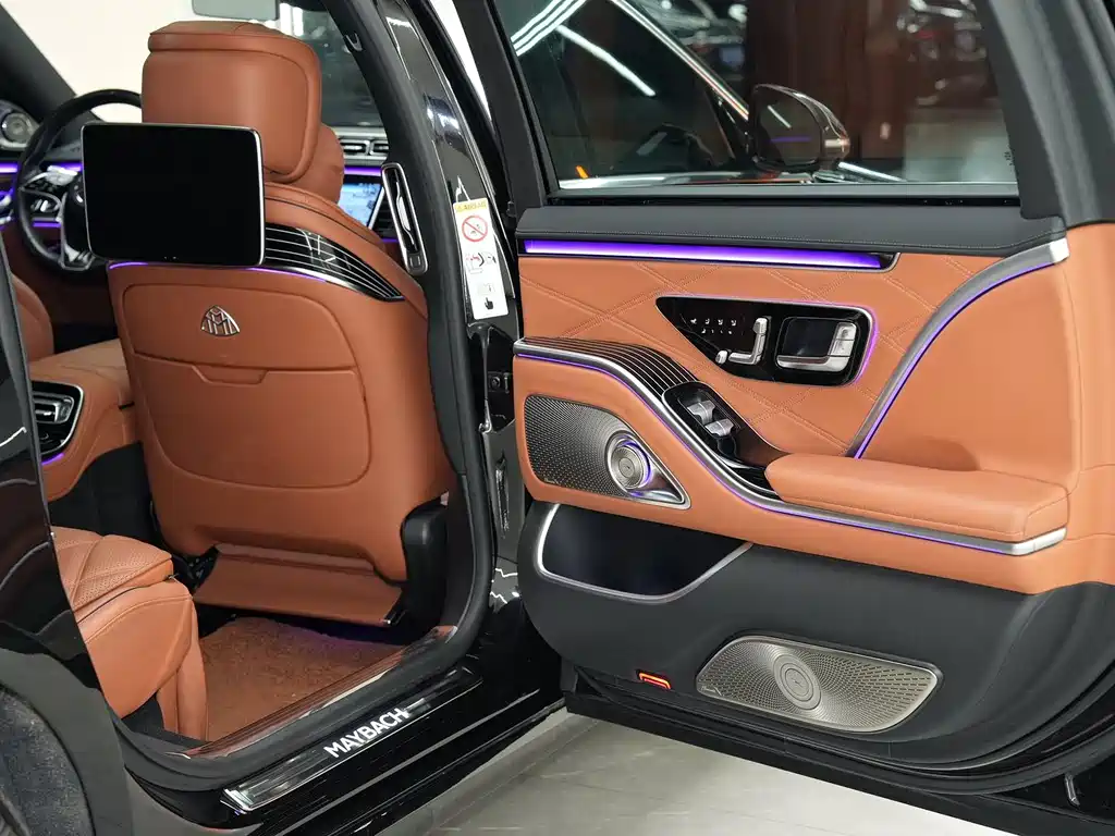 Mercedes-Benz S-Class — миниатюра 13