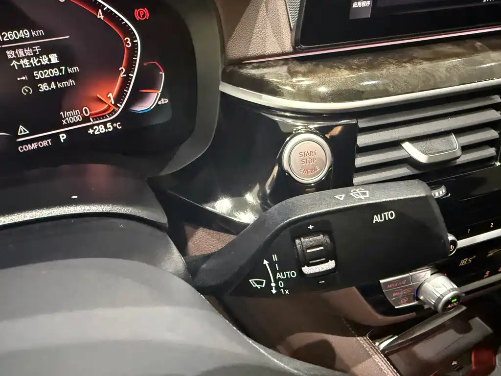 BMW 5 Series — миниатюра 16
