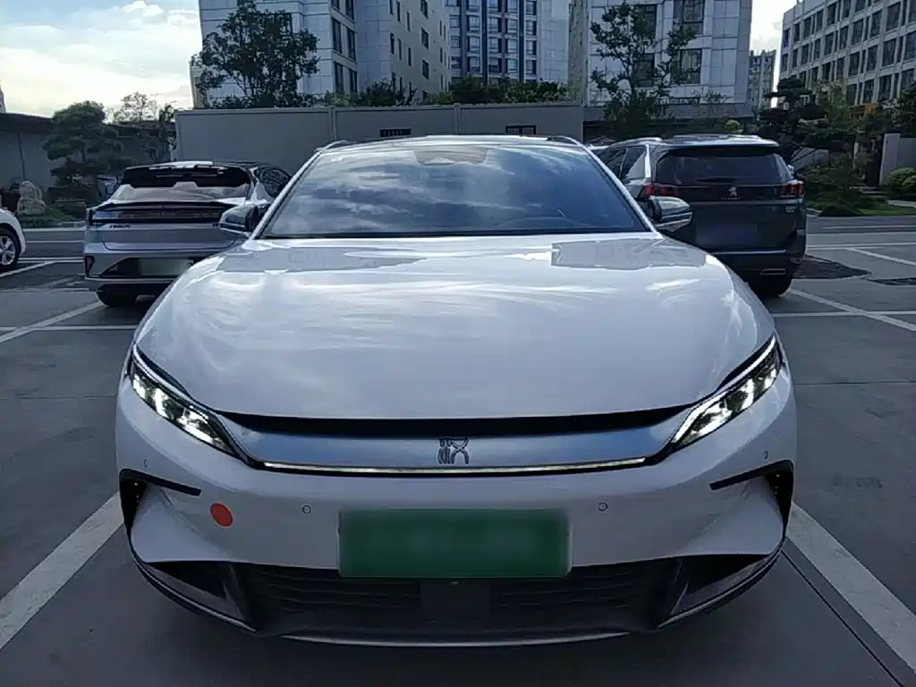 BYD Han — миниатюра 3