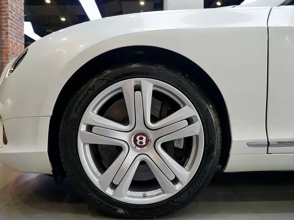 Bentley Continental — миниатюра 20