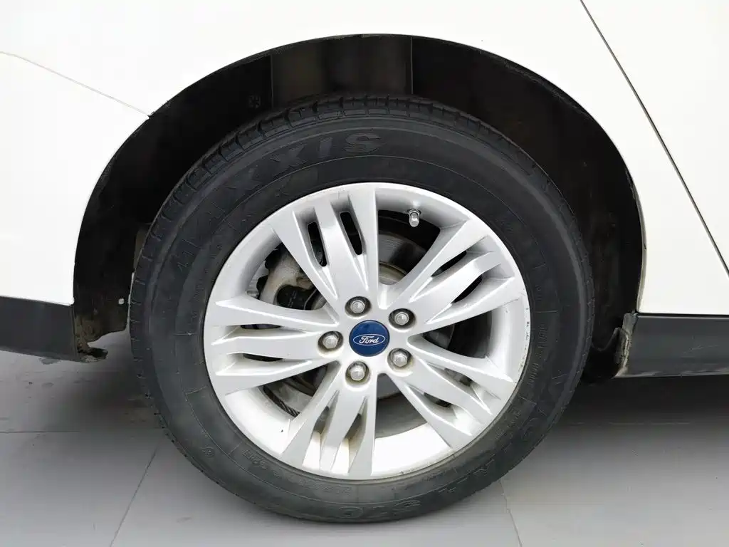 Ford Focus — миниатюра 17