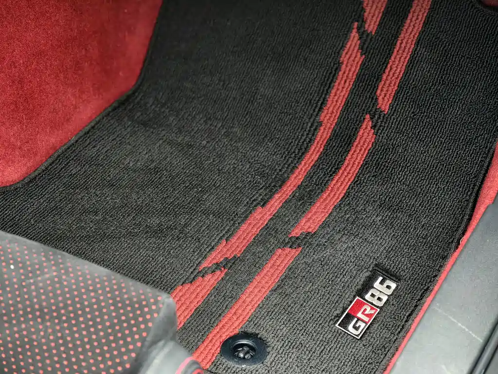 Toyota 86 — миниатюра 12