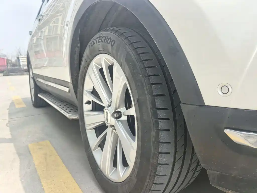 Ford Explorer (Import) - фото 4