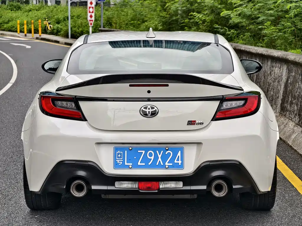 Toyota 86 — миниатюра 5